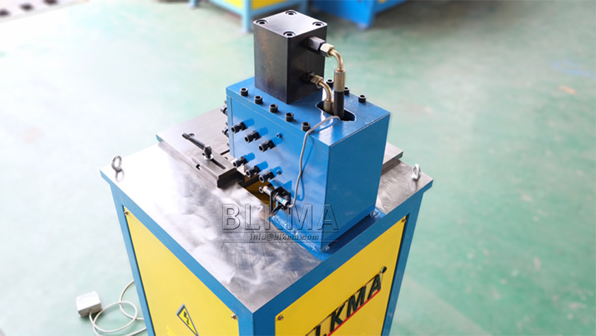 Iron Shearing Machine